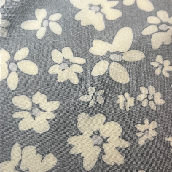 Maurice’s Kimono Daisy Print Black & White Floral Size Medium - Picture 12 of 14